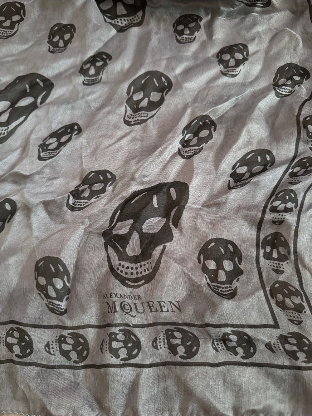Alexander McQueen Silk Grey Scarf with Black Skull Motif